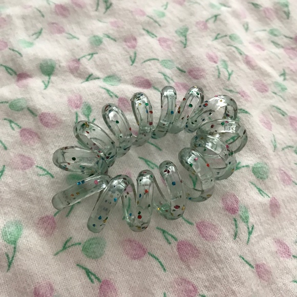 Plastic Elastic Coil Scrunchie Hair Tie Blue Dots Spiral Size 2 Inch - Picture 1 of 2